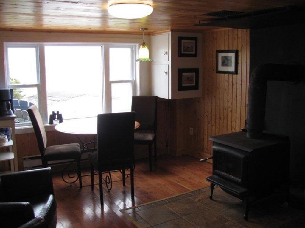 Wolf Cove Retreat House Villa Amherst Cove Exterior photo